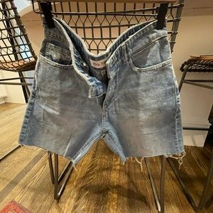 DL 1961 NWOT cutoff shorts 7”
